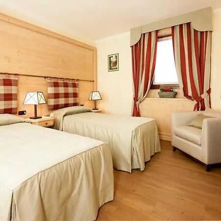 Готель Edelweiss 3 Stelle Superior