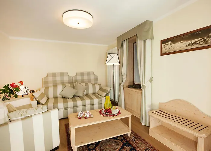 Готель Edelweiss 3 Stelle Superior 3*